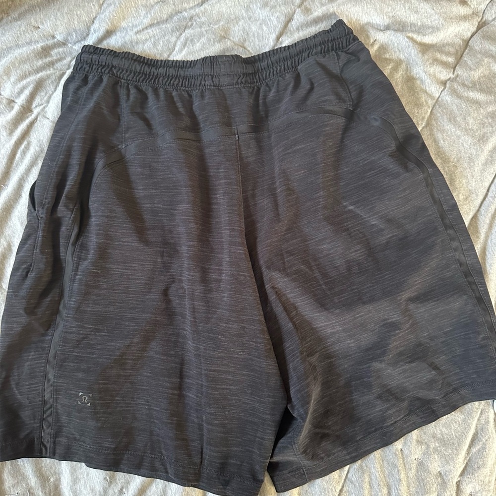 LULULEMON PACE BREAKER 7” LINERLESS